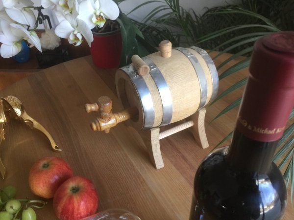 Weinfass 1 Liter Holzfass geeignet als Lagerfass, Eichenfass für Whiskyfass, Rum und Disillatfass